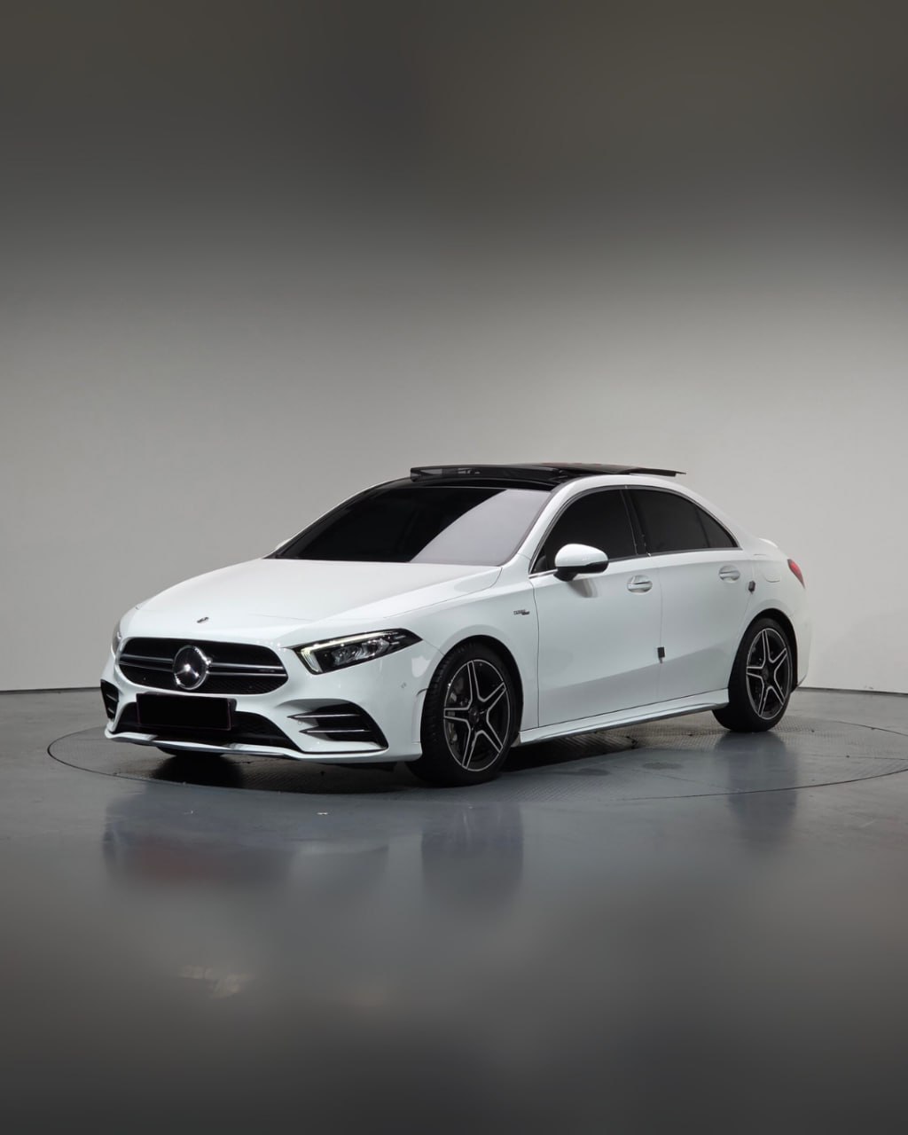 Mercedes-Benz A-Класс AMG 35 