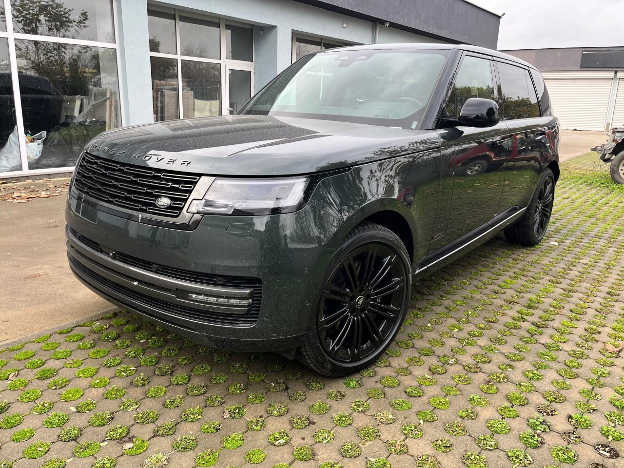 Погрузка Land Rover Range Rover LWB из Европы!