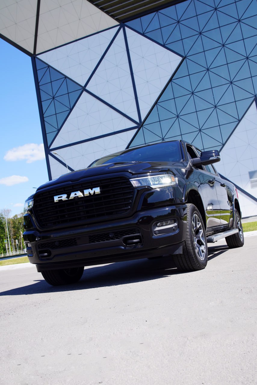 RAM 1500 LARAMIE SPORT