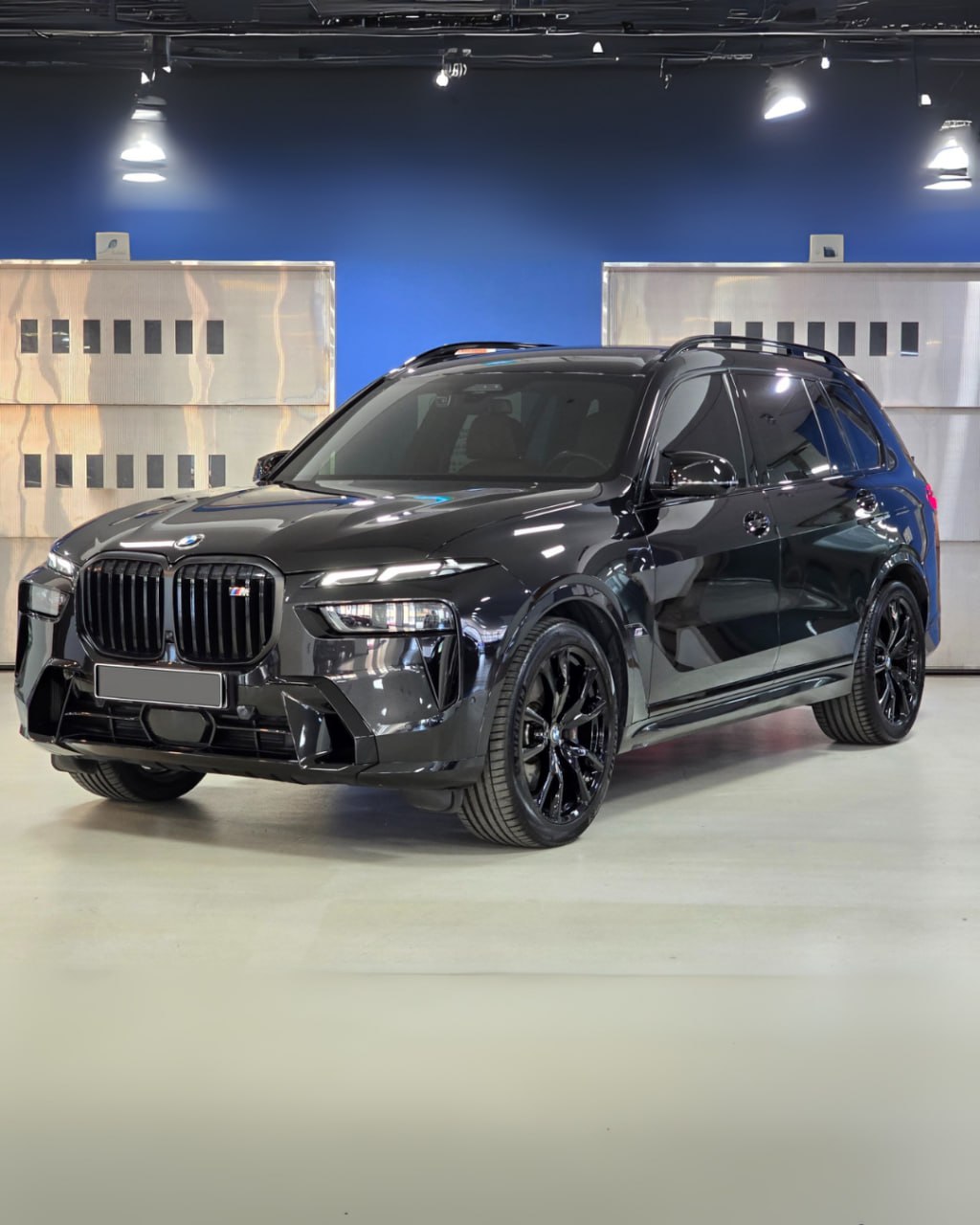 BMW X7 M60i