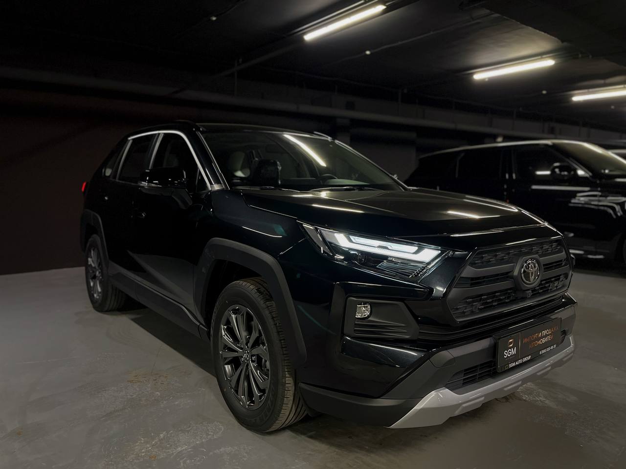 Что лучше, автомобиль под заказ или из наличия?  Каждому своё, в зависимости от комплектации и сроков!